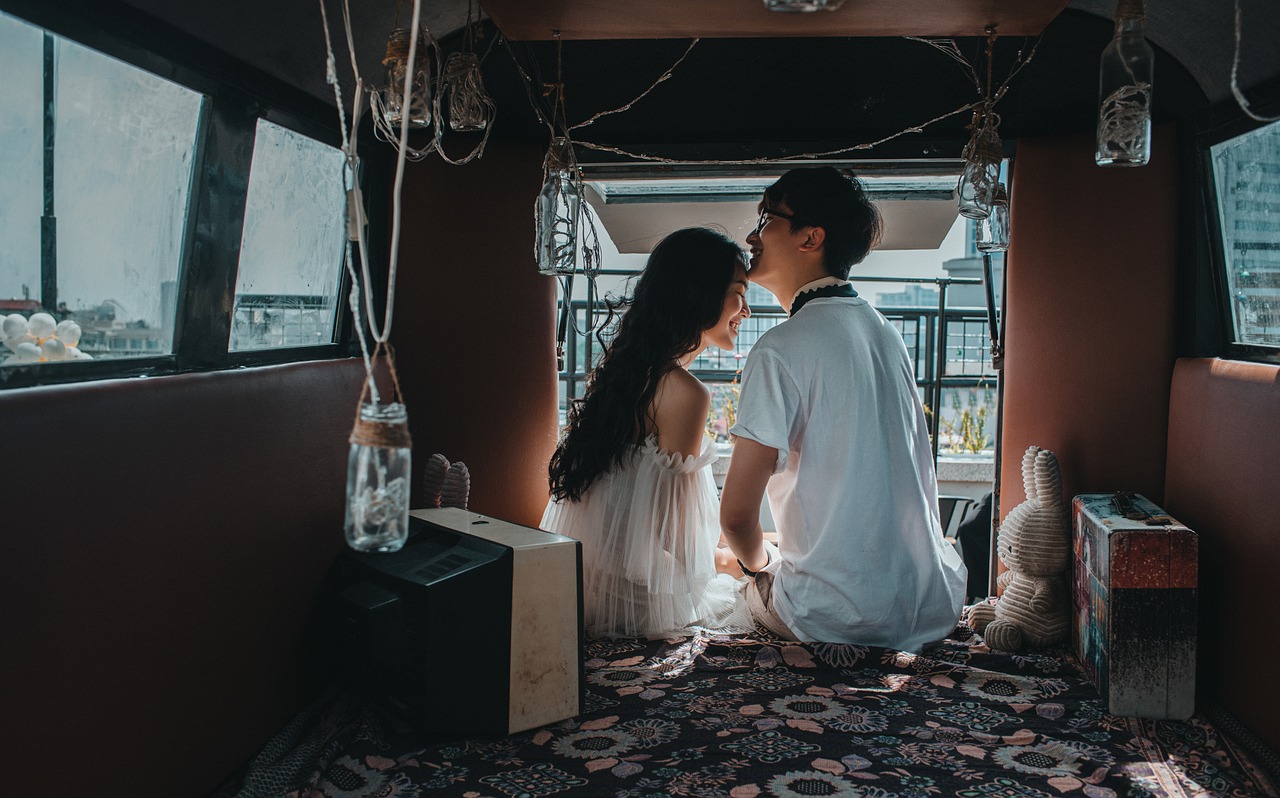 介護士が結婚を考える際に知っておくべきポイントは？