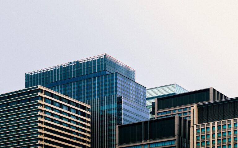 介護職は働きやすい職場を見つけるためのポイントは？